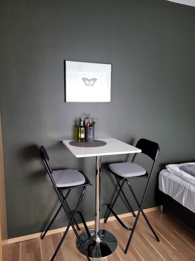 Grindavik Guesthouse Self Check In & Out Exterior photo