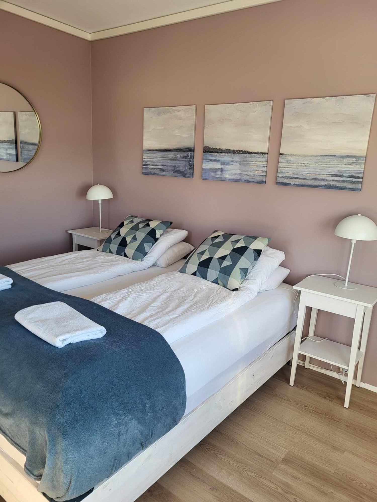 Grindavik Guesthouse Self Check In & Out Exterior photo