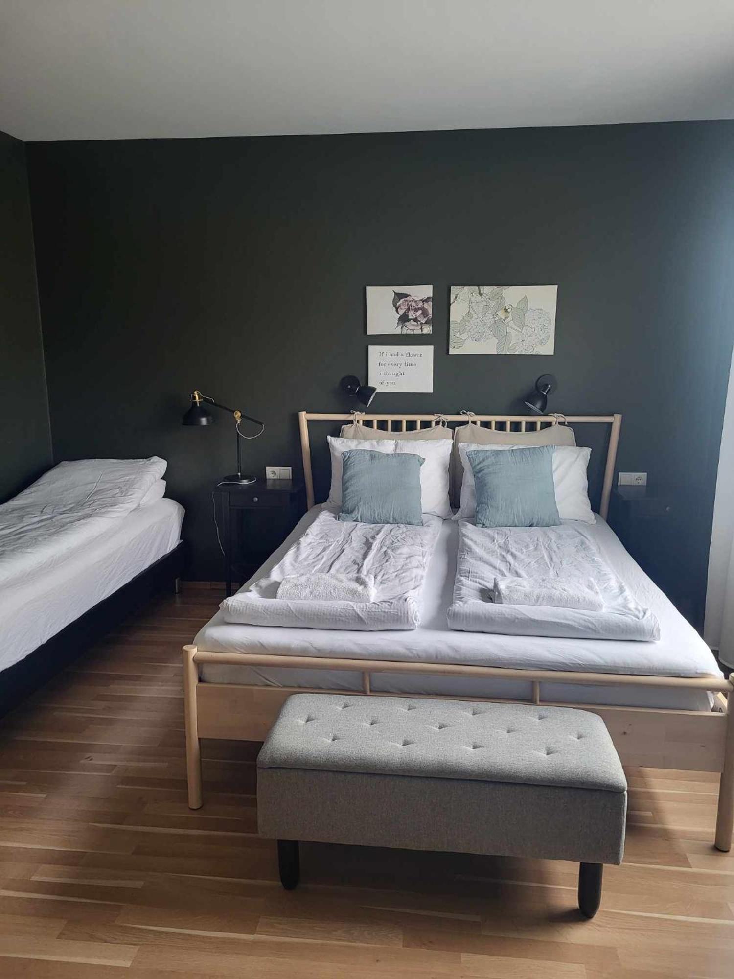 Grindavik Guesthouse Self Check In & Out Exterior photo